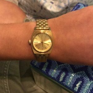 Nixon women’s time teller watch